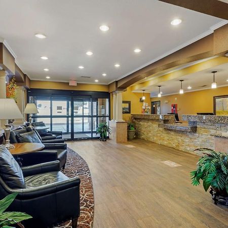 Best Western Plus Red River Inn Clarendon Extérieur photo