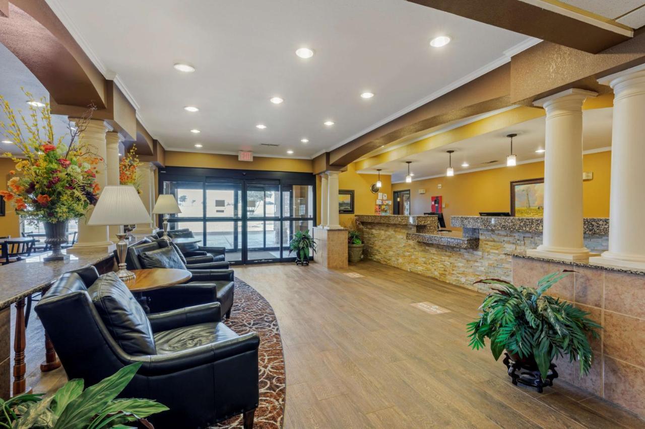 Best Western Plus Red River Inn Clarendon Extérieur photo