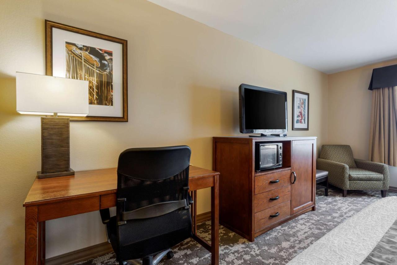 Best Western Plus Red River Inn Clarendon Extérieur photo