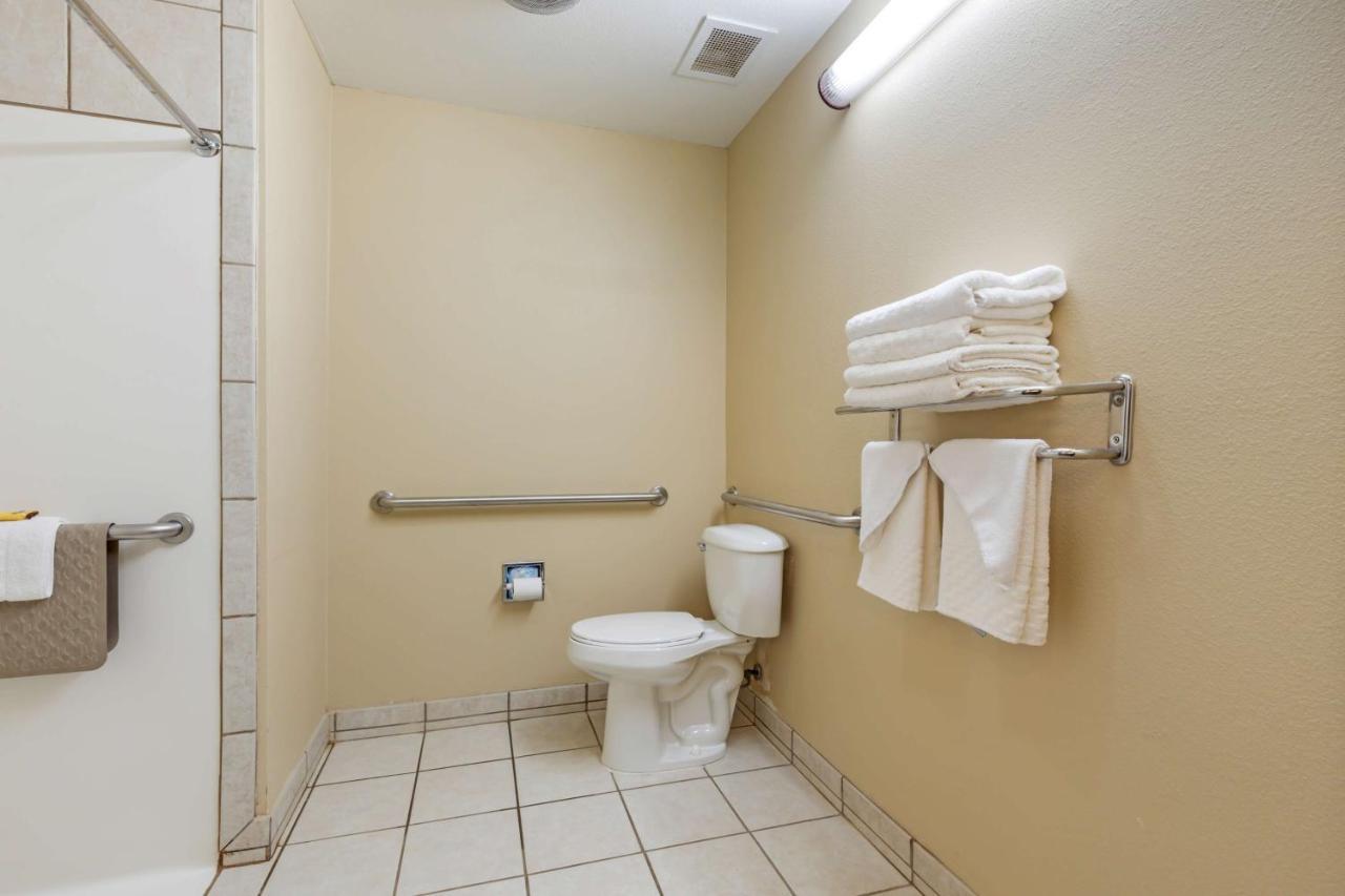 Best Western Plus Red River Inn Clarendon Extérieur photo