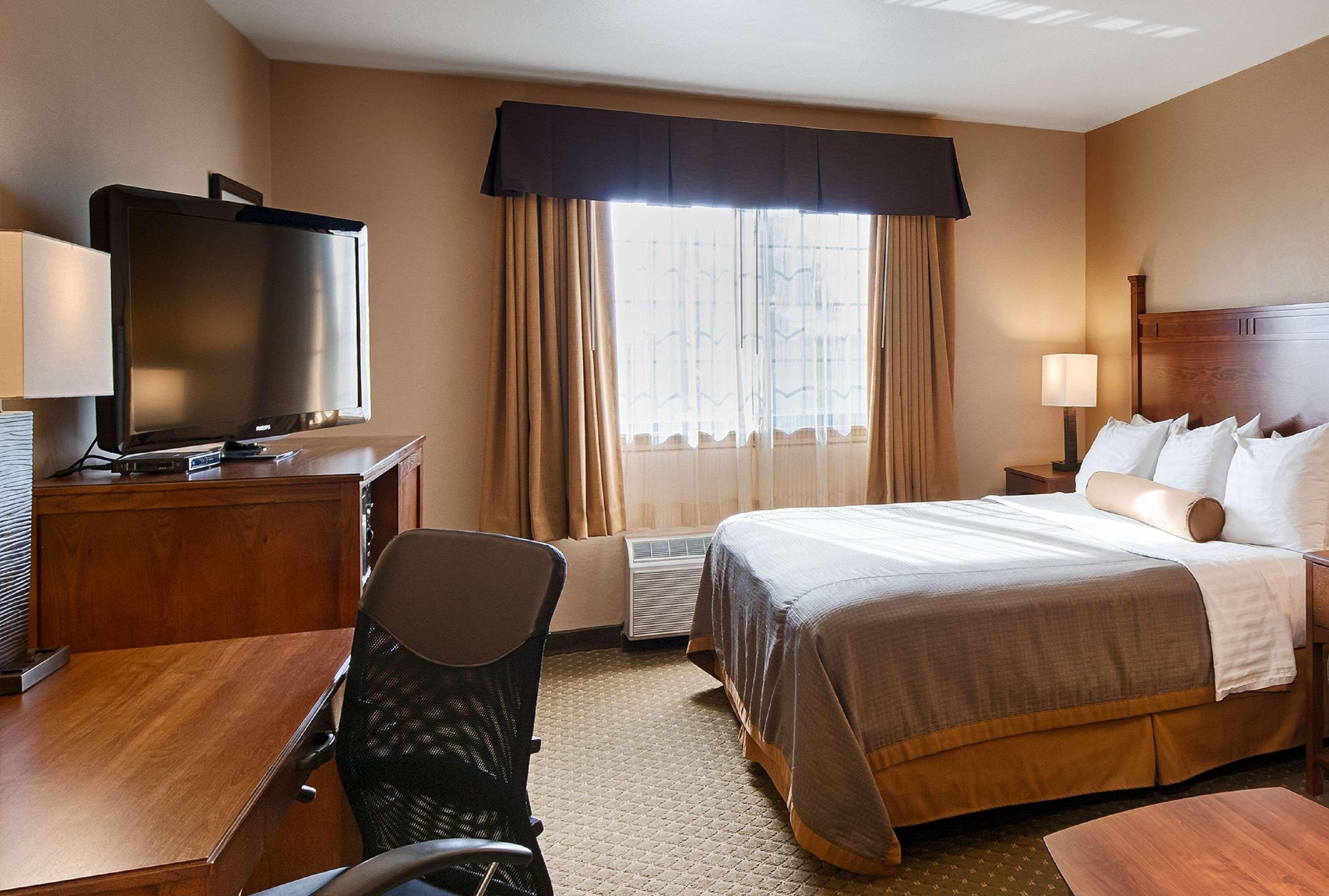 Best Western Plus Red River Inn Clarendon Extérieur photo
