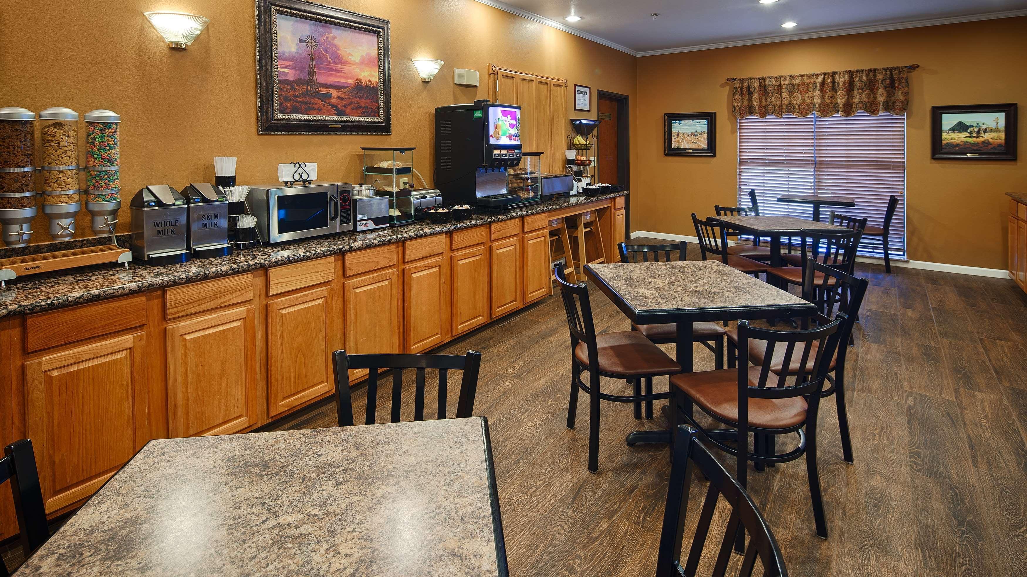 Best Western Plus Red River Inn Clarendon Extérieur photo