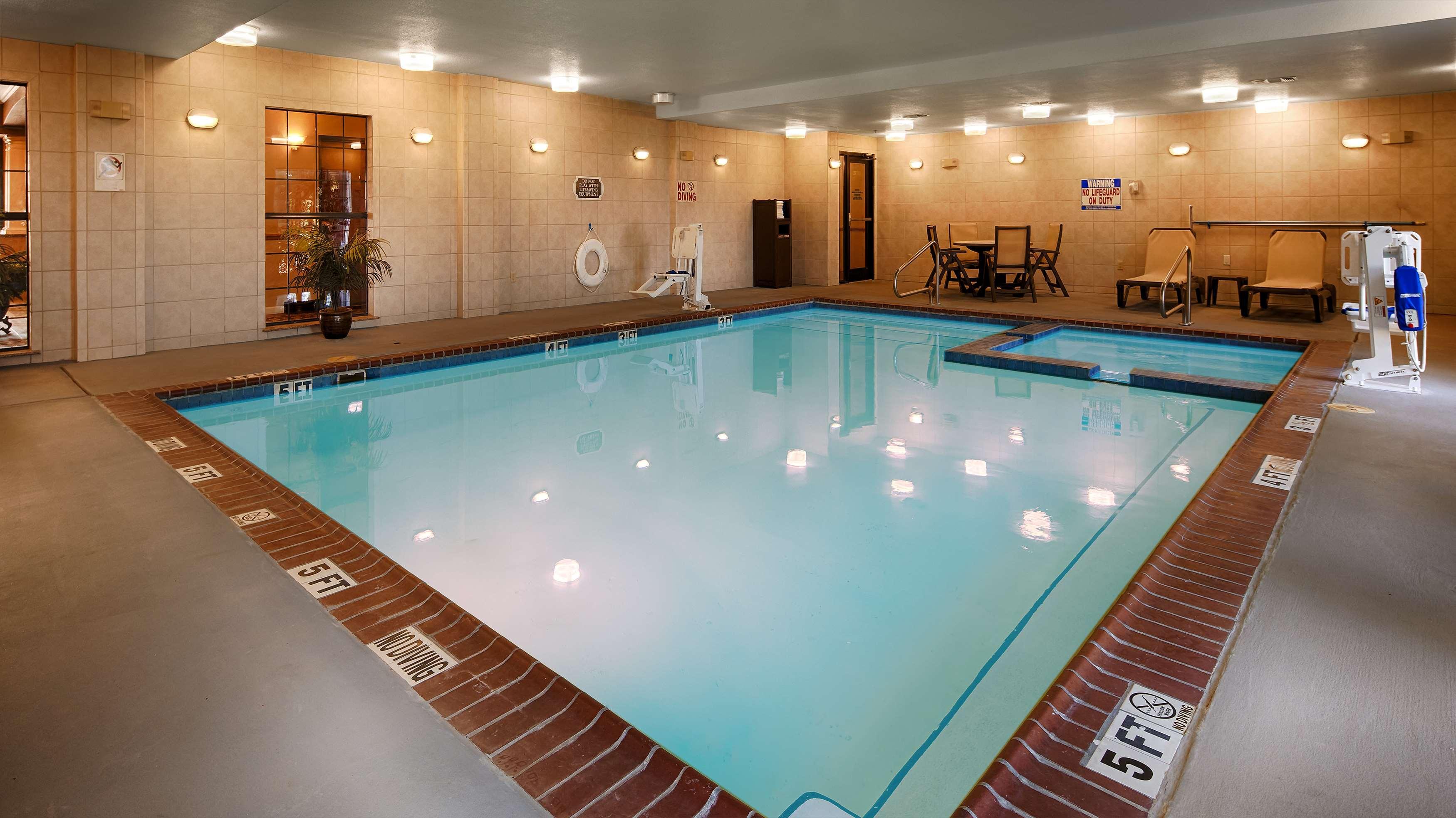 Best Western Plus Red River Inn Clarendon Extérieur photo